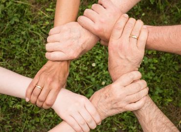 RESTONS EN CONTACT CET ÉTÉ